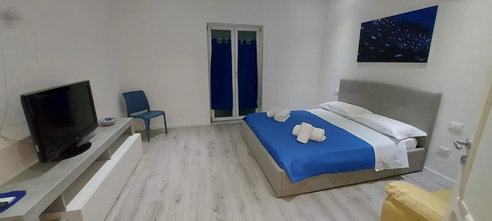 Rinella'S Casa Vacanze Campofelice Di Roccella Italien