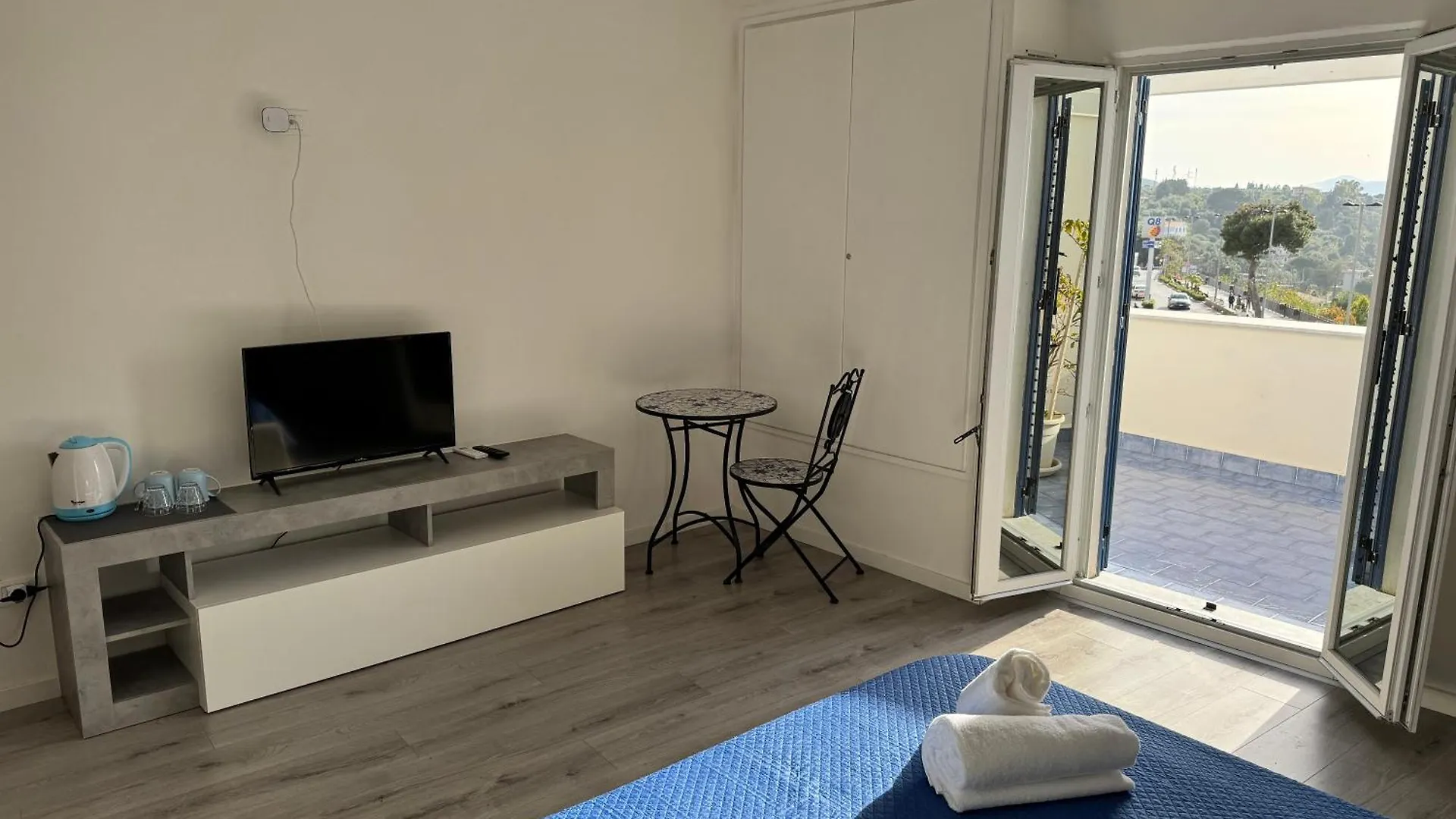 Rinella'S Casa Vacanze Campofelice Di Roccella 0*,  Italien