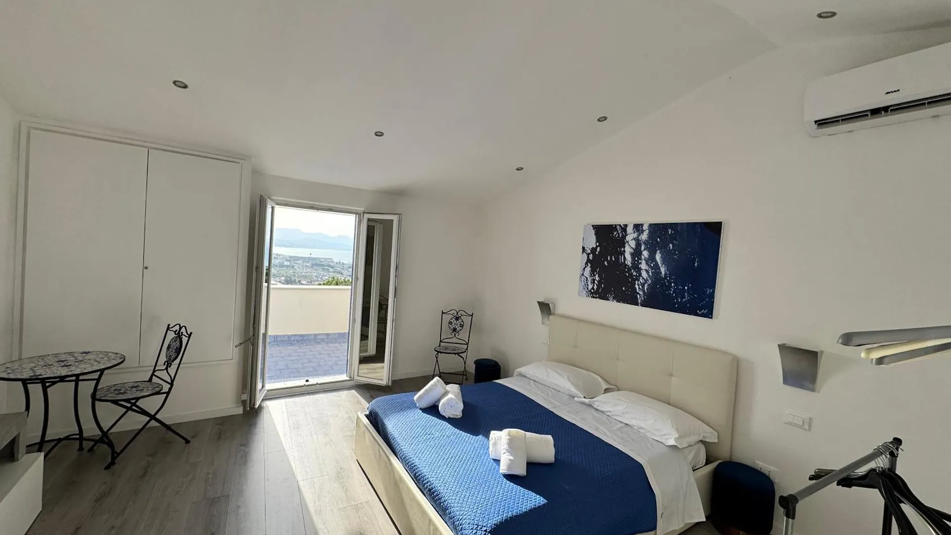 Rinella'S Casa Vacanze Campofelice Di Roccella Italien