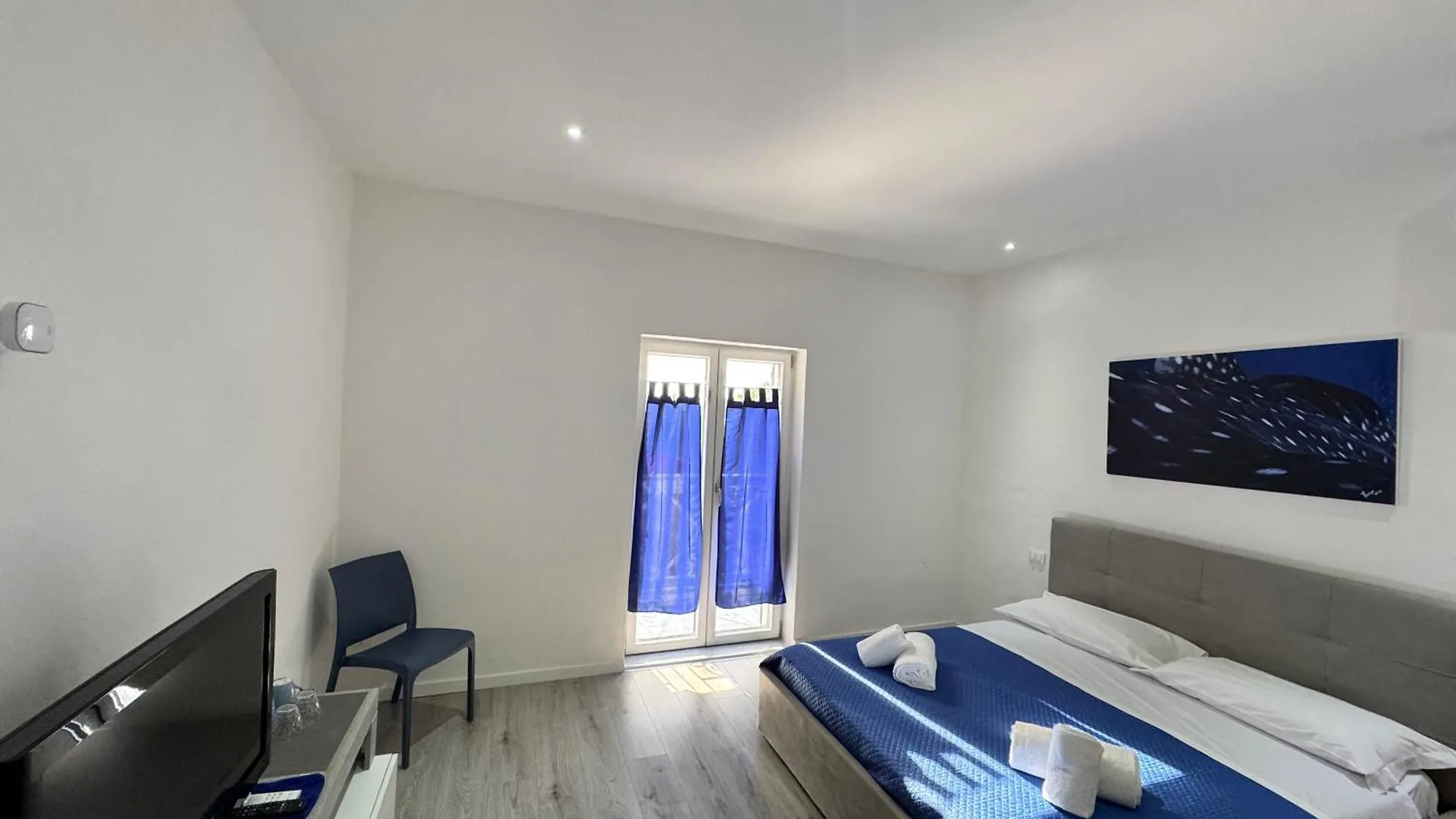 Rinella'S Casa Vacanze Campofelice Di Roccella Italien
